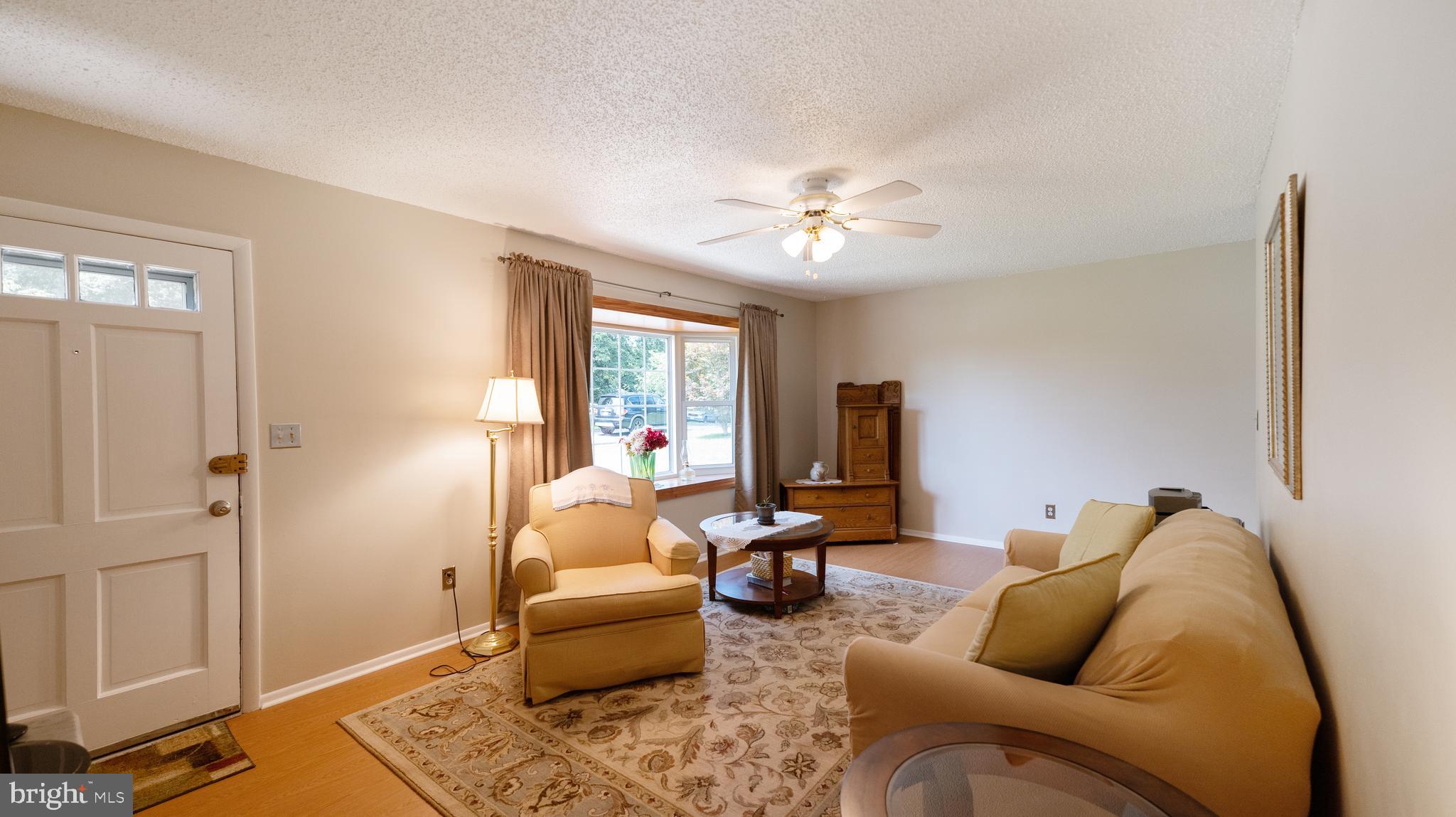 1621 Thomas Drive Point of Rocks, MD 21777 - Photo 4 of 46
