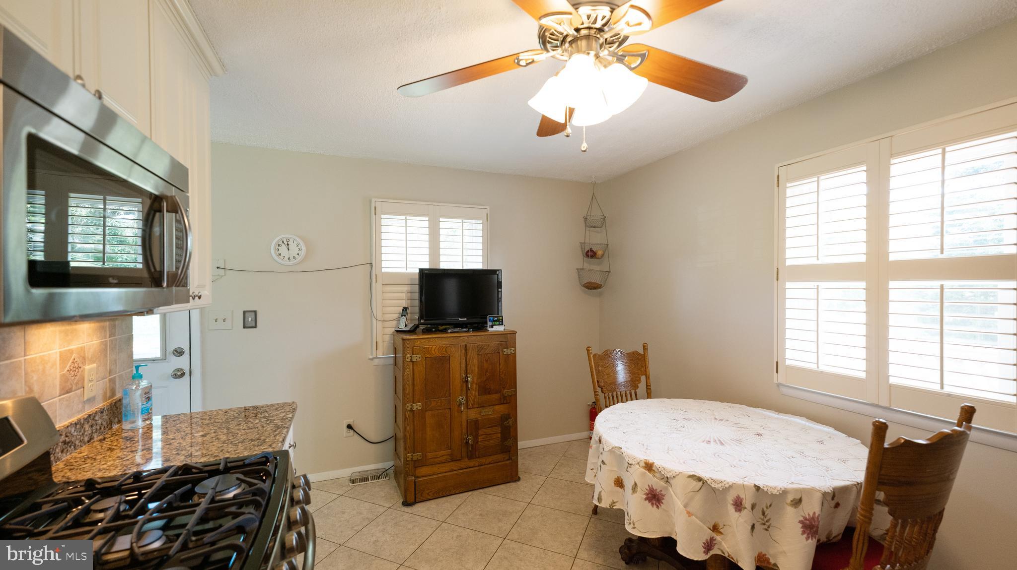 1621 Thomas Drive Point of Rocks, MD 21777 - Photo 10 of 46