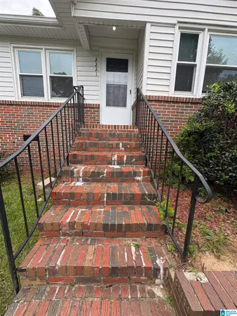 $104,900 | 2221 3rd Street Northwest, Center Point, AL 35215