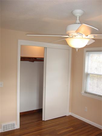 865 Bradley Road Springfield, MA 01109 - Photo 12 of 12 Gallery Image 12