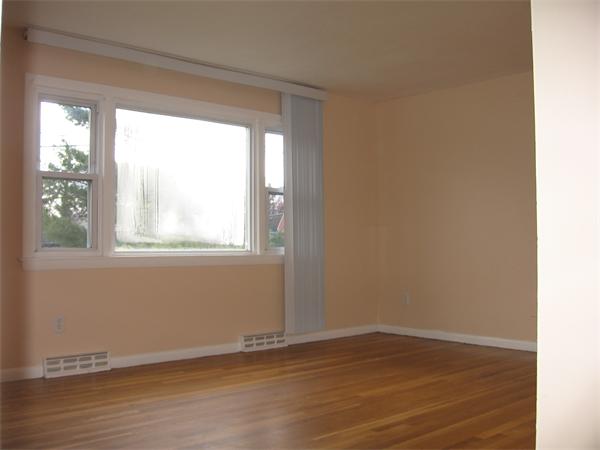 865 Bradley Road Springfield, MA 01109 - Photo 7 of 12 Gallery Image 7