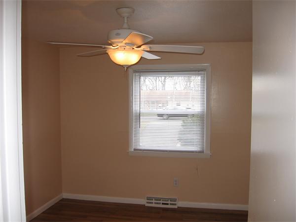 865 Bradley Road Springfield, MA 01109 - Photo 10 of 12 Gallery Image 10