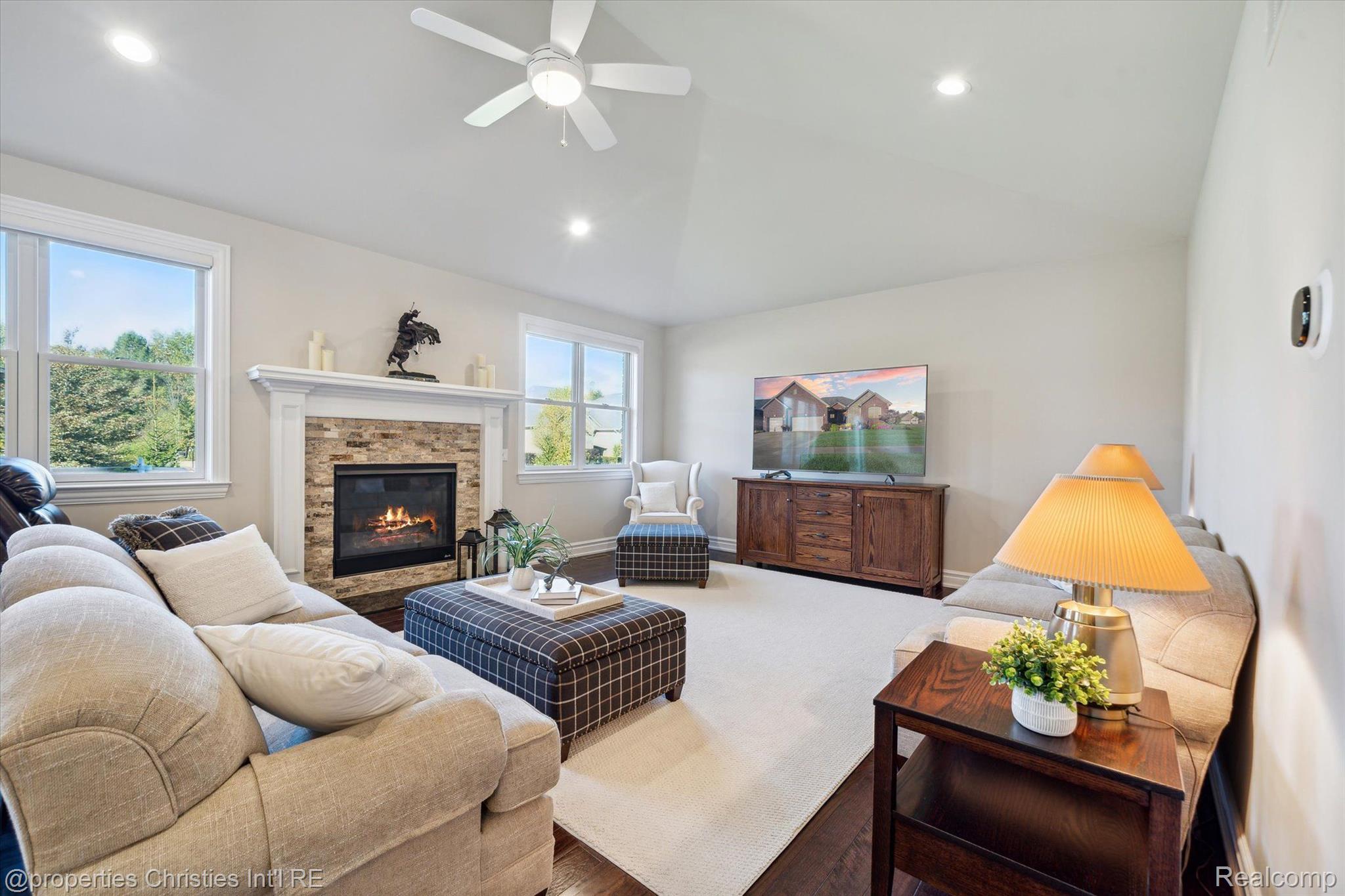 3756 Milano Ct. Rochester, MI 48307 - Photo 5 of 40 Gallery Image 5