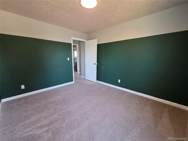 a view of entryway and stairs