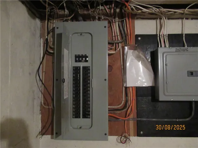 $325,000 | 9 Jefferson Avenue, Le Roy, NY 14482