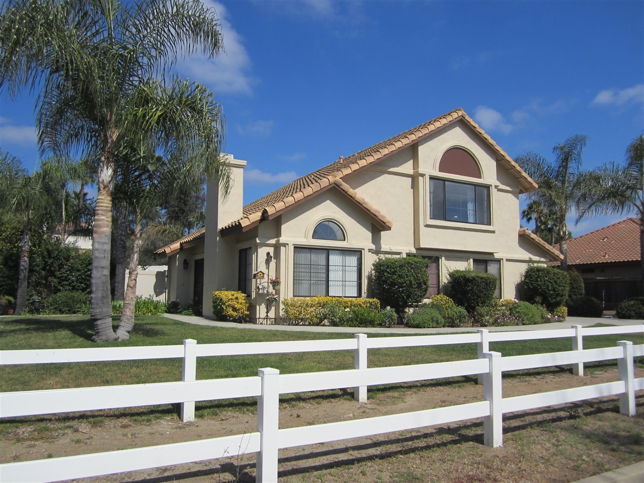 1622 Hackamore Road Oceanside, CA 92057 - Photo 1 of 25 Gallery Image 1
