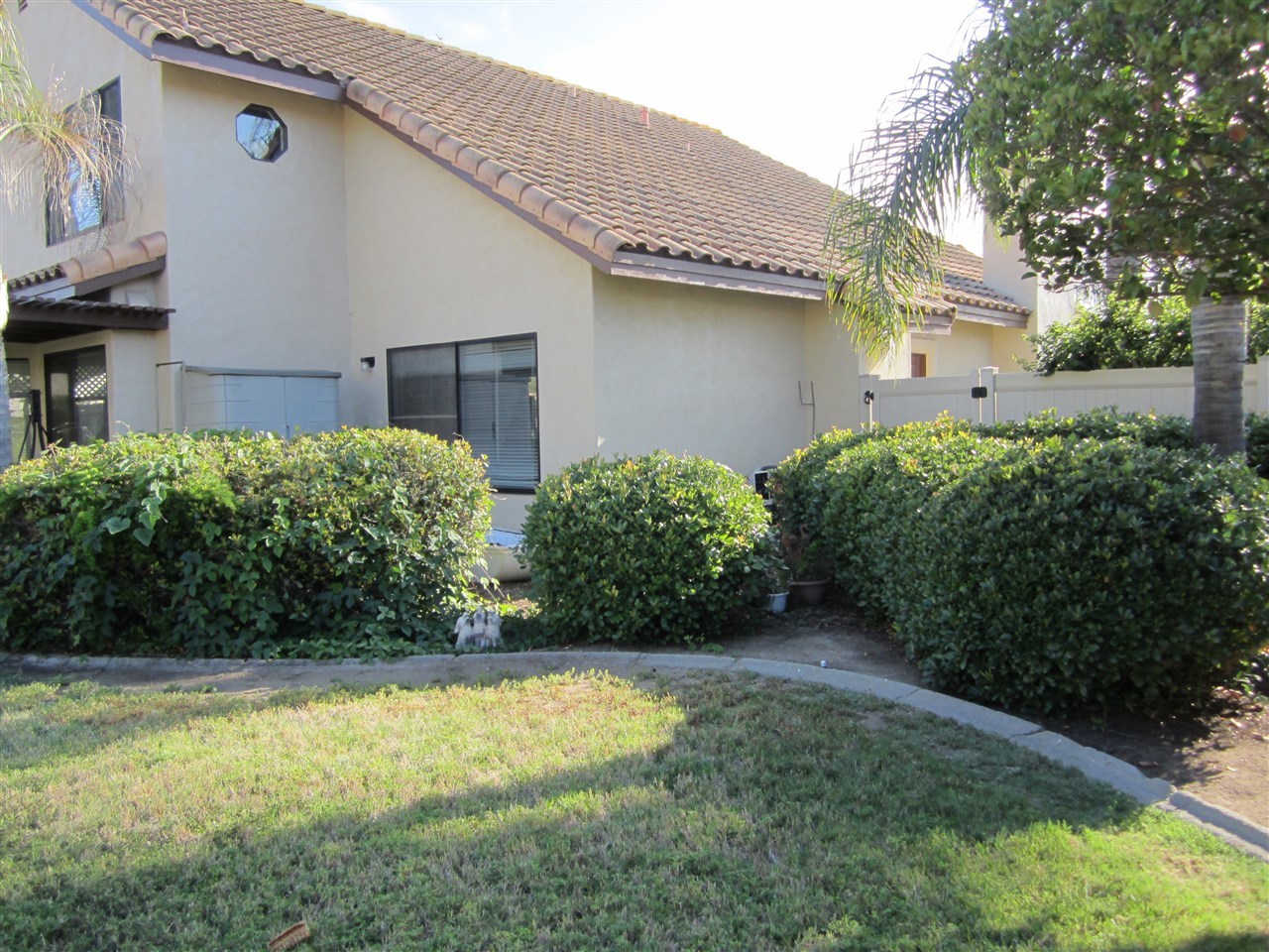 1622 Hackamore Road Oceanside, CA 92057 - Photo 24 of 25 Side yard vinyl fencing front & back.