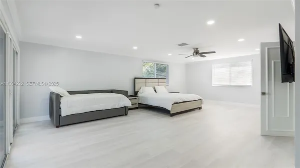$2,500,000 | 2445 Southeast 8th Street, Pompano Beach, FL 33062