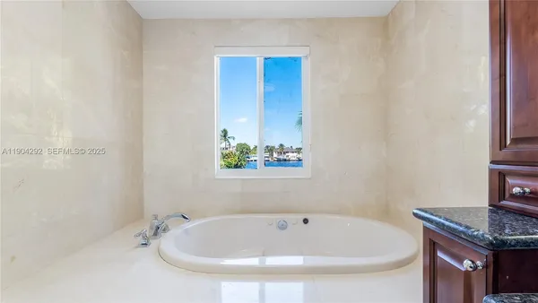 $2,500,000 | 2445 Southeast 8th Street, Pompano Beach, FL 33062
