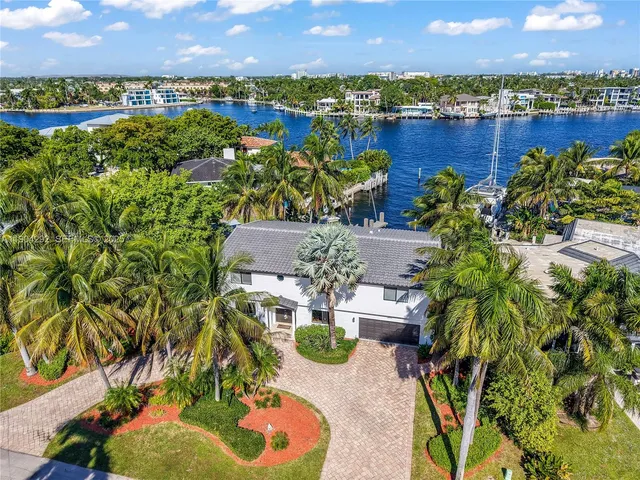 $2,790,000 | 2445 Southeast 8th Street, Pompano Beach, FL 33062