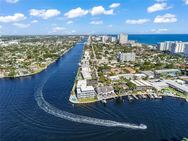 $2,500,000 | 2445 Southeast 8th Street, Pompano Beach, FL 33062