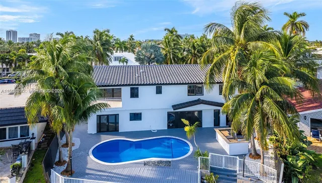 $2,790,000 | 2445 Southeast 8th Street, Pompano Beach, FL 33062