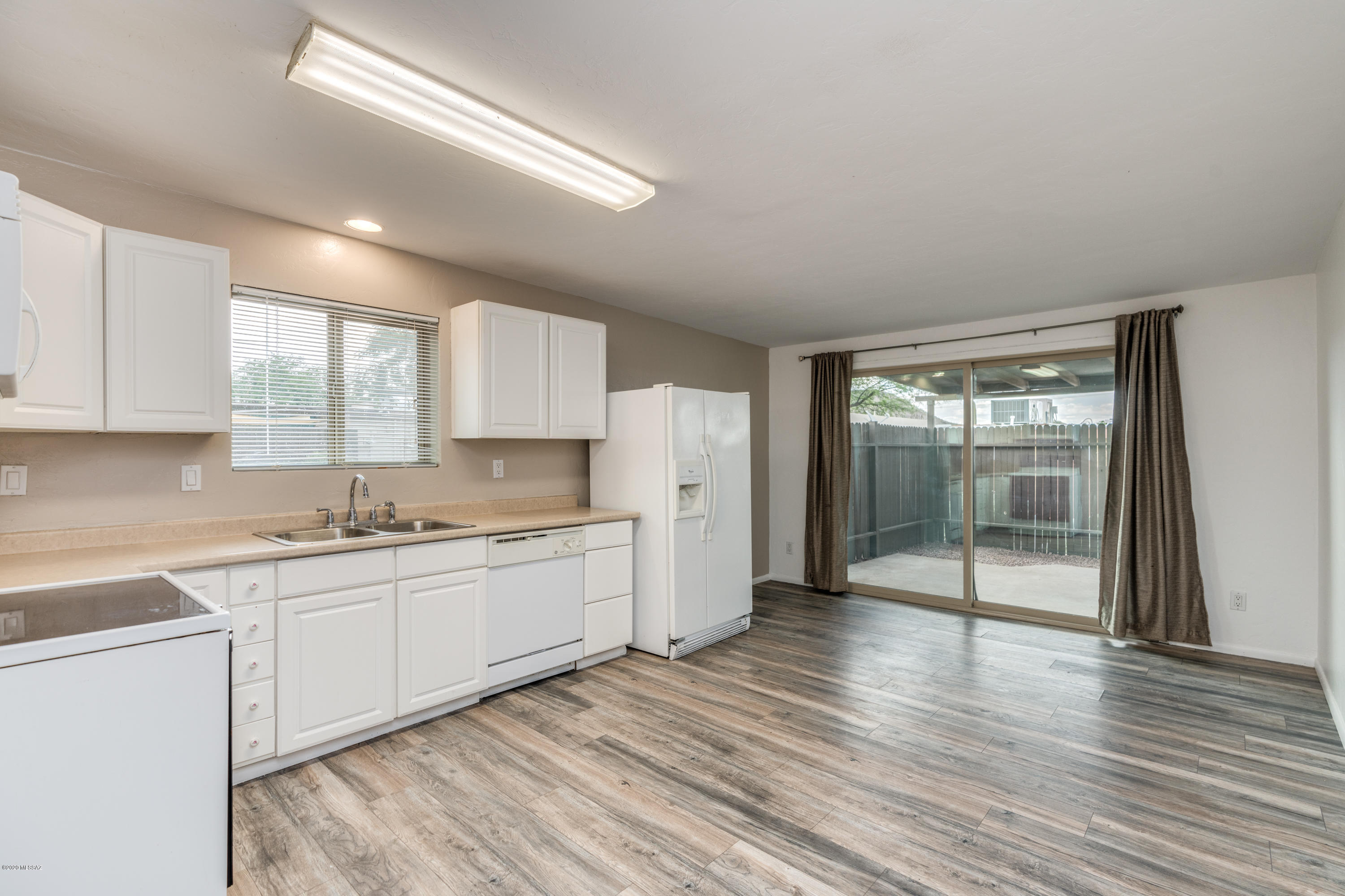 1327 South Wright Road Tucson, AZ 85713 - Photo 10 of 42