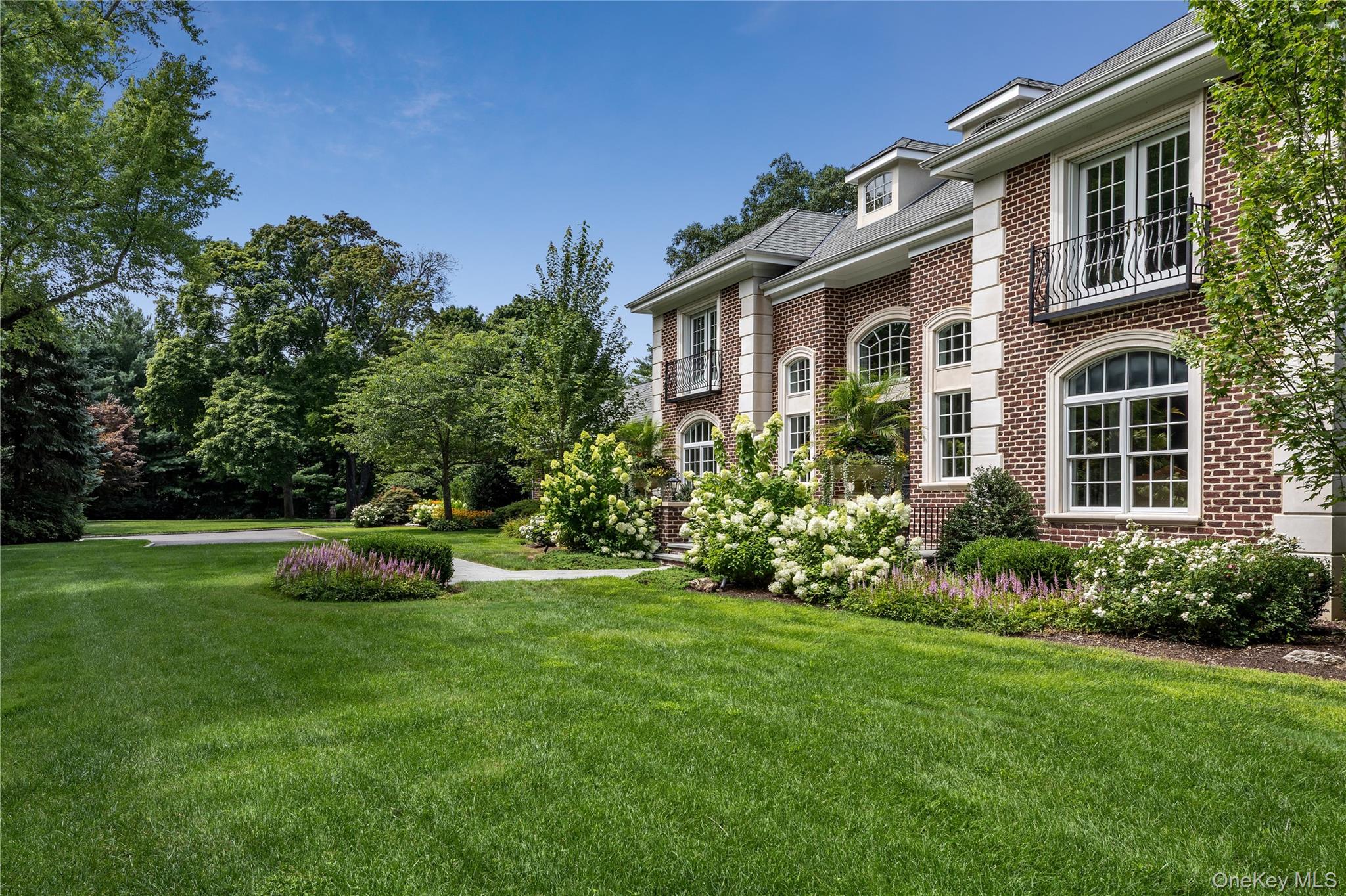 898 Chicken Valley Road Locust Valley, NY 11560 - Photo 34 of 45 Gallery Image 34