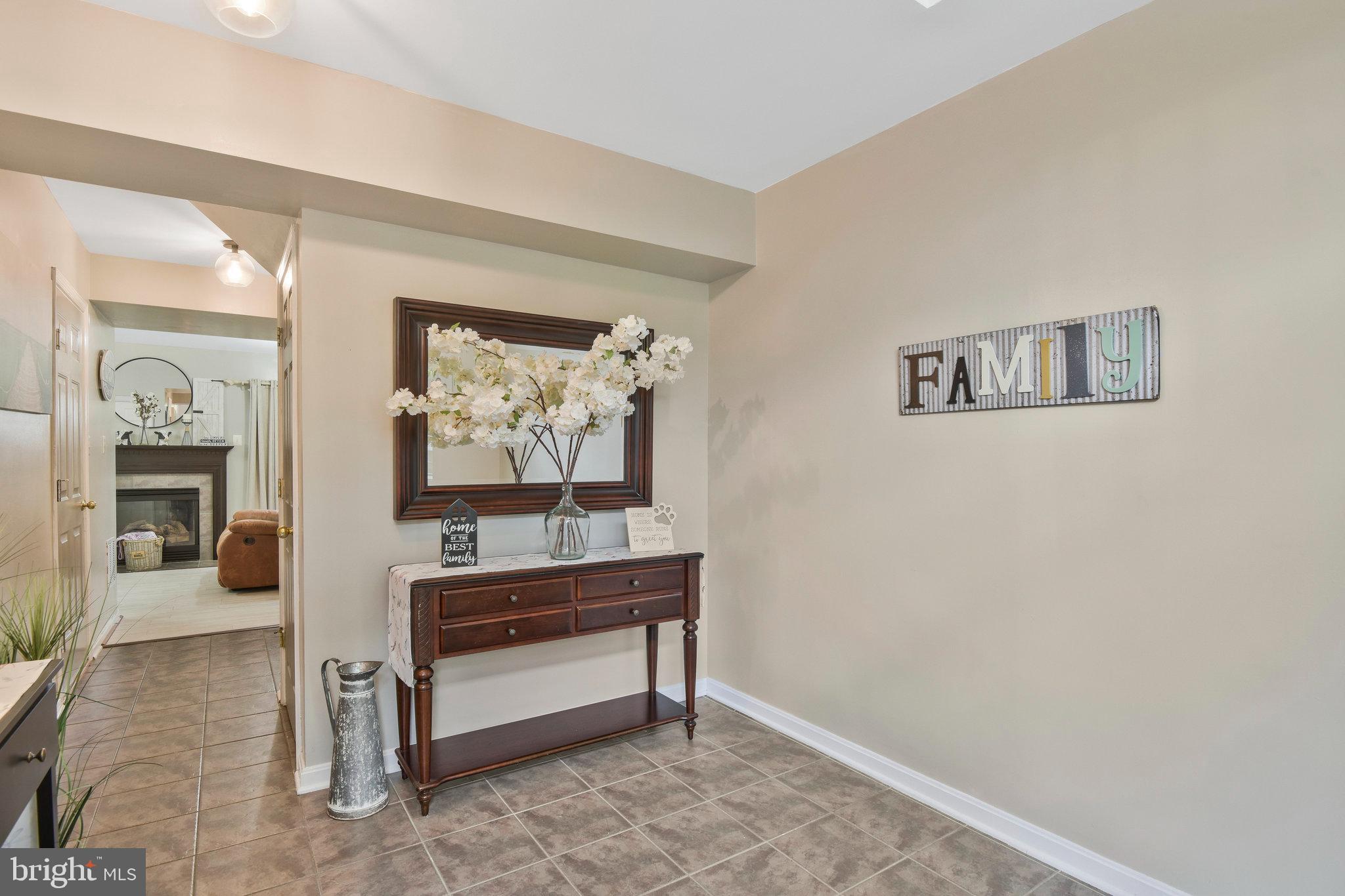 8915 Benchmark Lane Bristow, VA 20136 - Photo 11 of 33