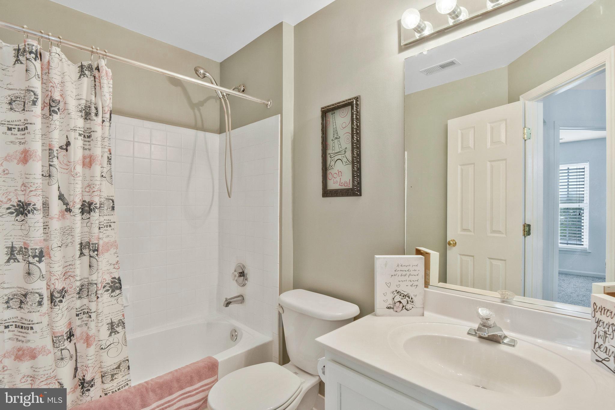 8915 Benchmark Lane Bristow, VA 20136 - Photo 23 of 33