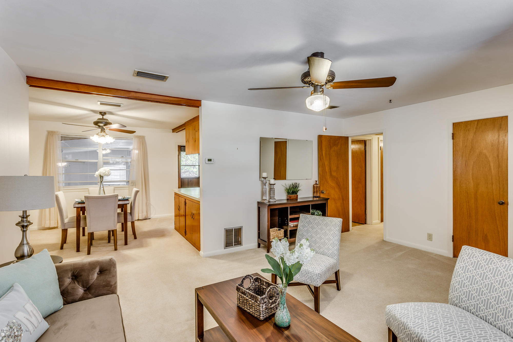 7415 Hennessy Road Jacksonville, FL 32244 - Photo 4 of 36 livingrm-10