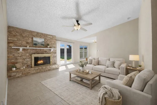 $2,000 | 6509 Krollton Drive, Austin, TX 78745