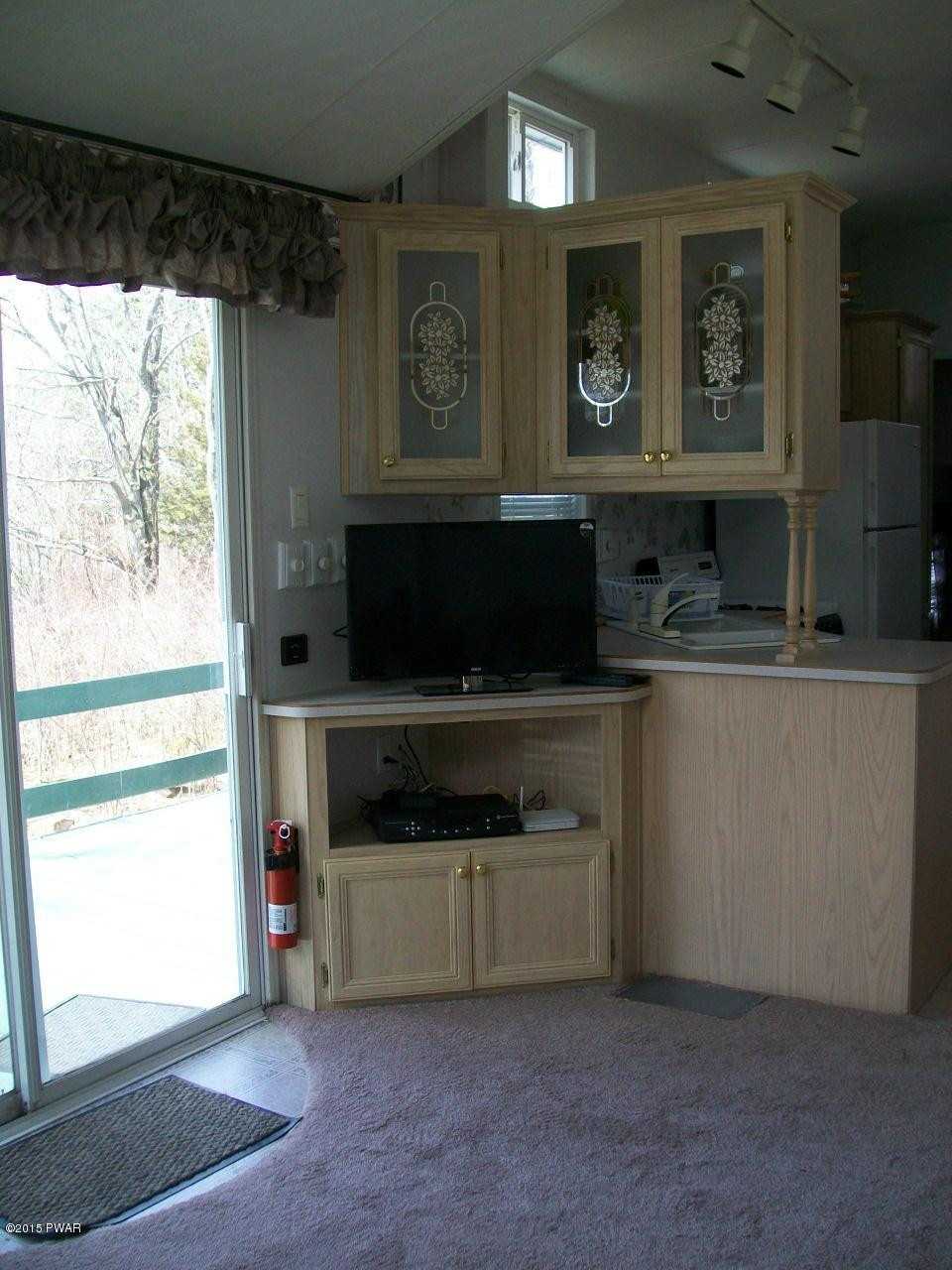 394 North Baker Road Waymart, PA 18472 - Photo 11 of 40