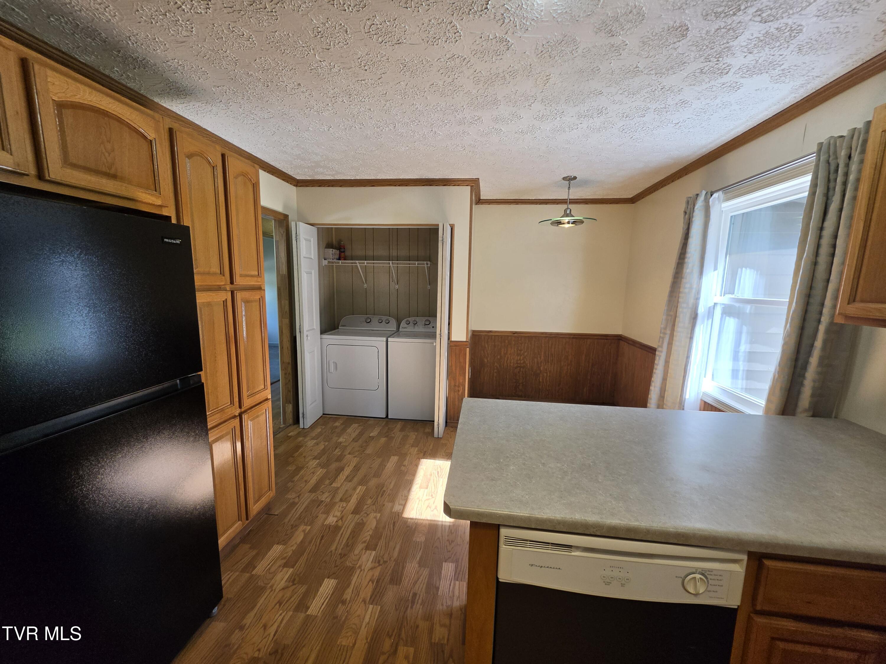 125 Riddle Street Northeast Norton, VA 24273 - Photo 28 of 52 kitchen_breakfast nook