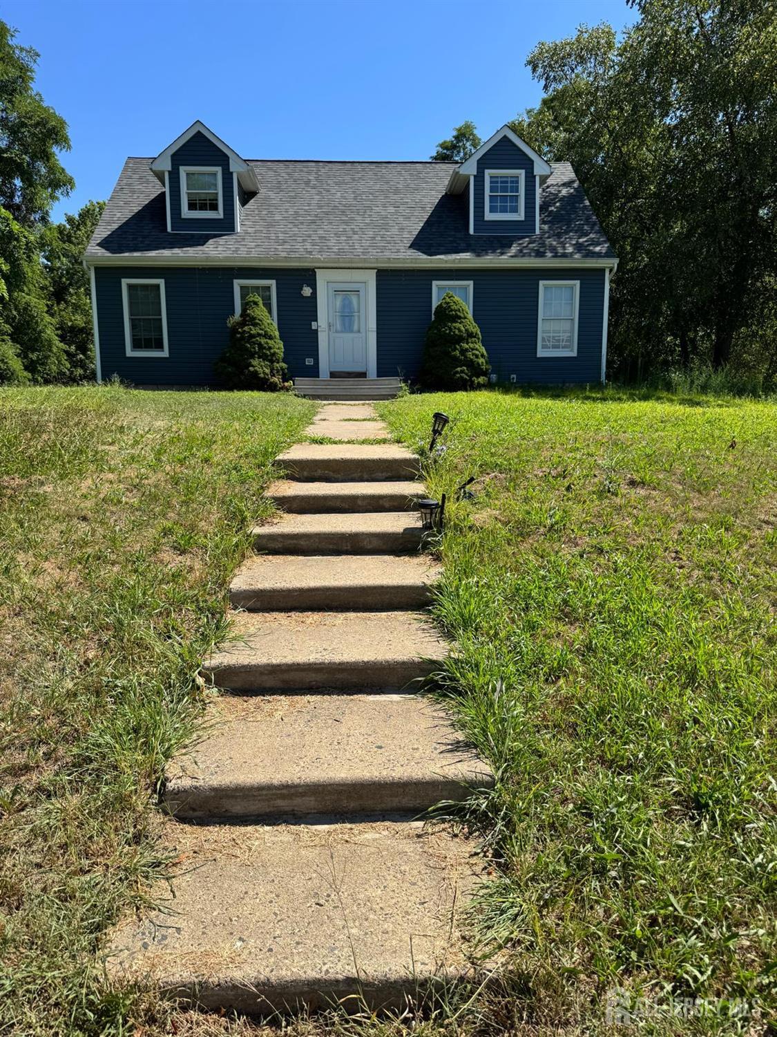 239 Rhode Hall Road Monroe Township, NJ 08831 - Photo 12 of 31 Gallery Image 12