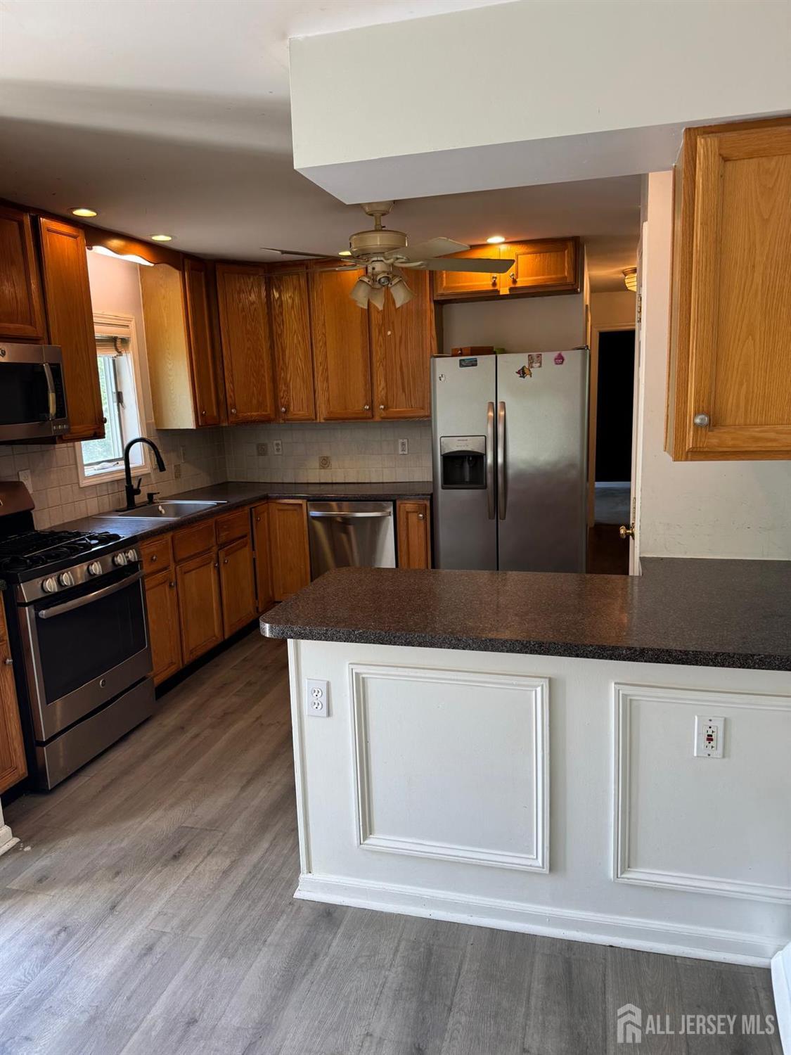 239 Rhode Hall Road Monroe Township, NJ 08831 - Photo 18 of 31 Gallery Image 18