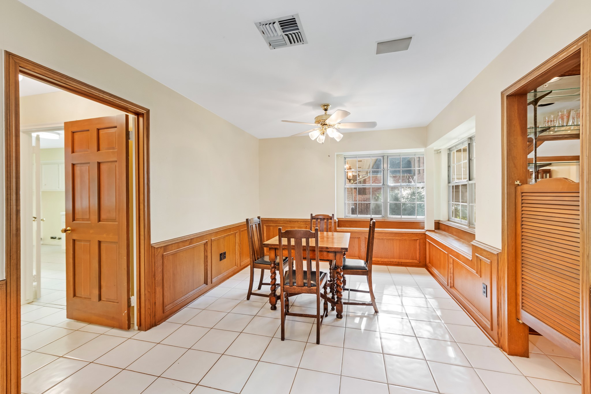 14031 Court Of Regents Houston, TX 77069 - Photo 16 of 50