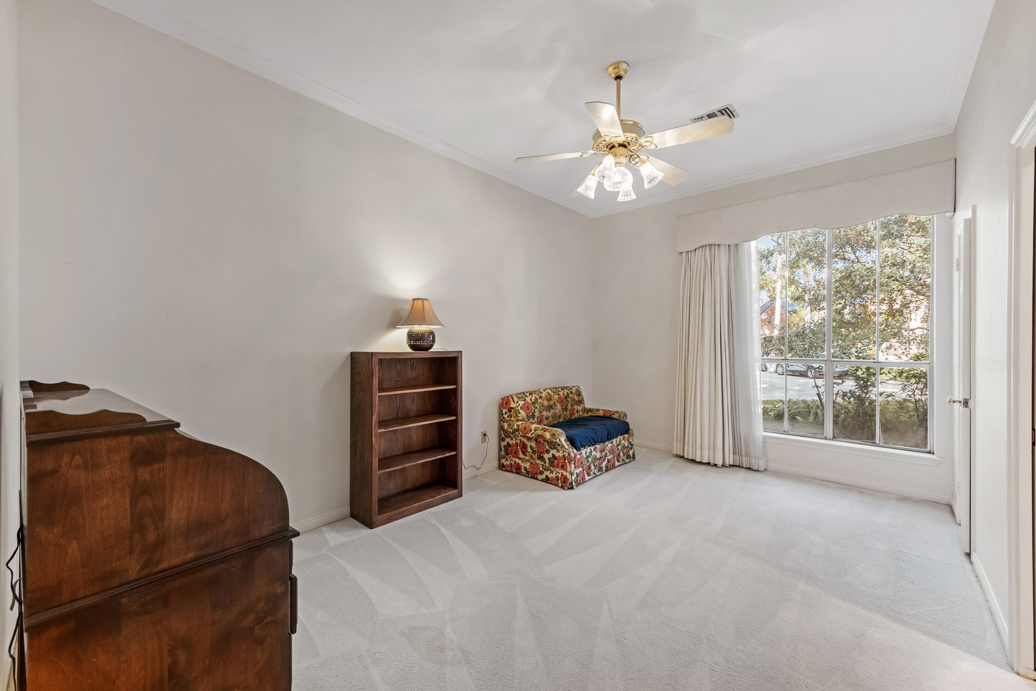 14031 Court Of Regents Houston, TX 77069 - Photo 17 of 50