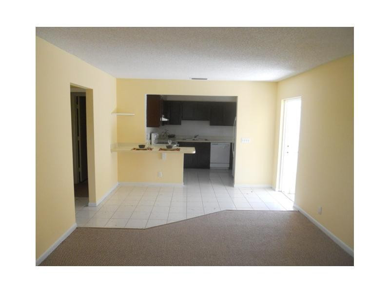 2307 Linton Ridge Circle, Unit C6 Delray Beach, FL 33444 - Photo 3 of 10 Exterior Front