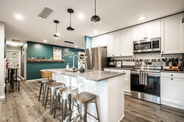 $525,000 | 845 Emerson Road, Carmel, IN 46032