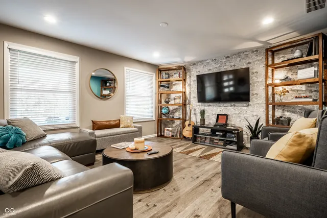 $525,000 | 845 Emerson Road, Carmel, IN 46032