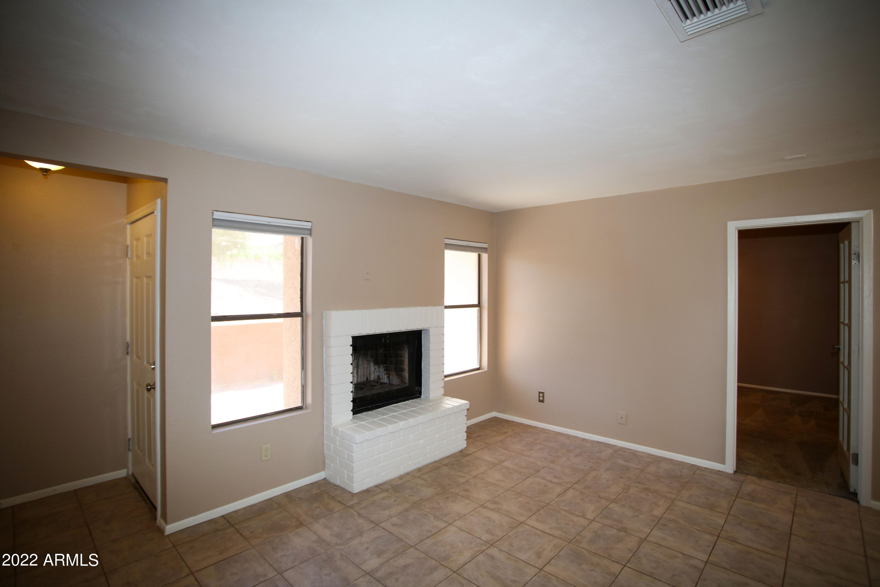 3511 East Baseline Road, Unit 1159 Phoenix, AZ 85042 - Photo 13 of 33 12 Living Room