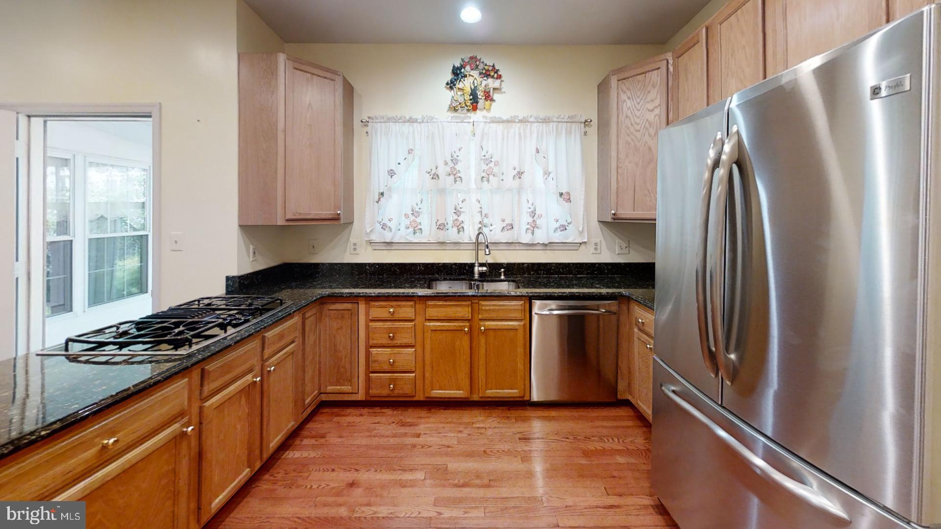 6150 Deer Ridge Trail Springfield, VA 22150 - Photo 12 of 38