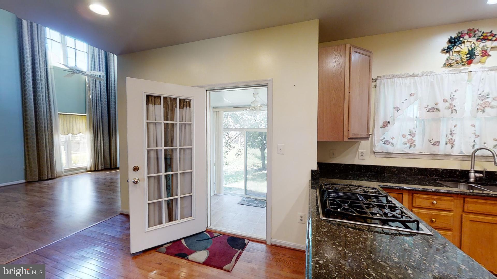 6150 Deer Ridge Trail Springfield, VA 22150 - Photo 10 of 38