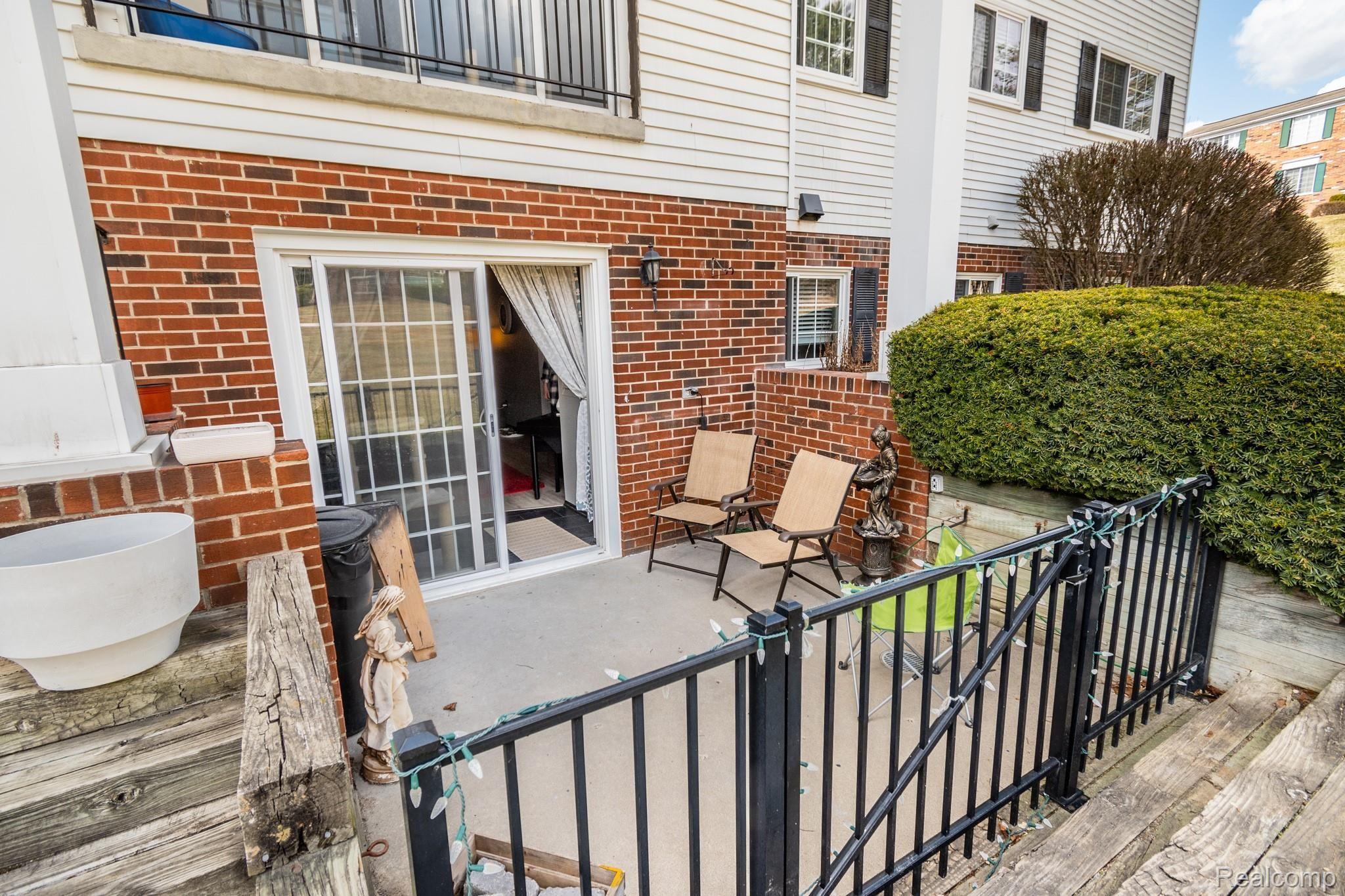 460 Baldwin Avenue, Unit 35 Rochester, MI 48307 - Photo 5 of 22 DSC_6114.jpg