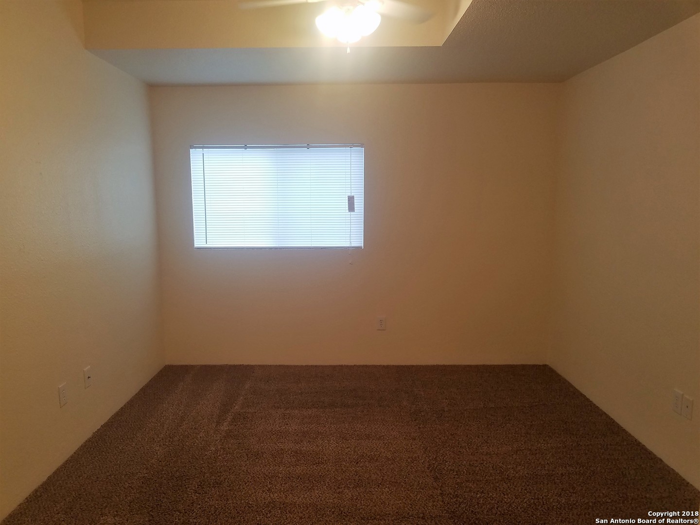 11211 Terra Loop Road San Antonio, TX 78233 - Photo 5 of 10