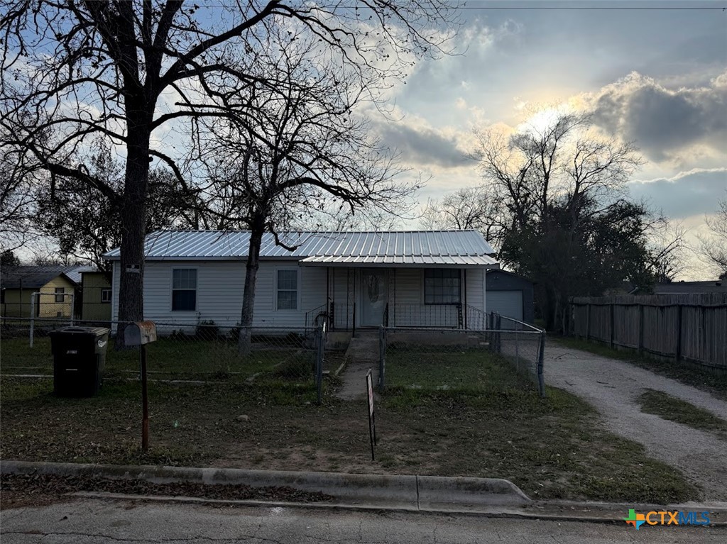 784 Samuels Street New Braunfels, TX 78130 - Photo 7 of 23