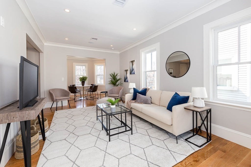 22 Everett Street, Unit 2 Boston, MA 02122 - Photo 10 of 39