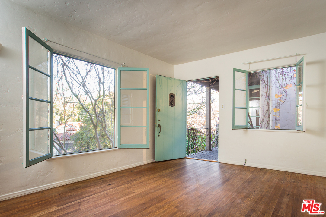 2407 Greenvalley Road Los Angeles, CA 90046 - Photo 16 of 21