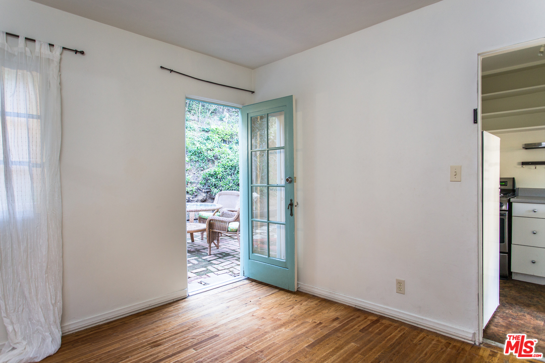 2407 Greenvalley Road Los Angeles, CA 90046 - Photo 20 of 21