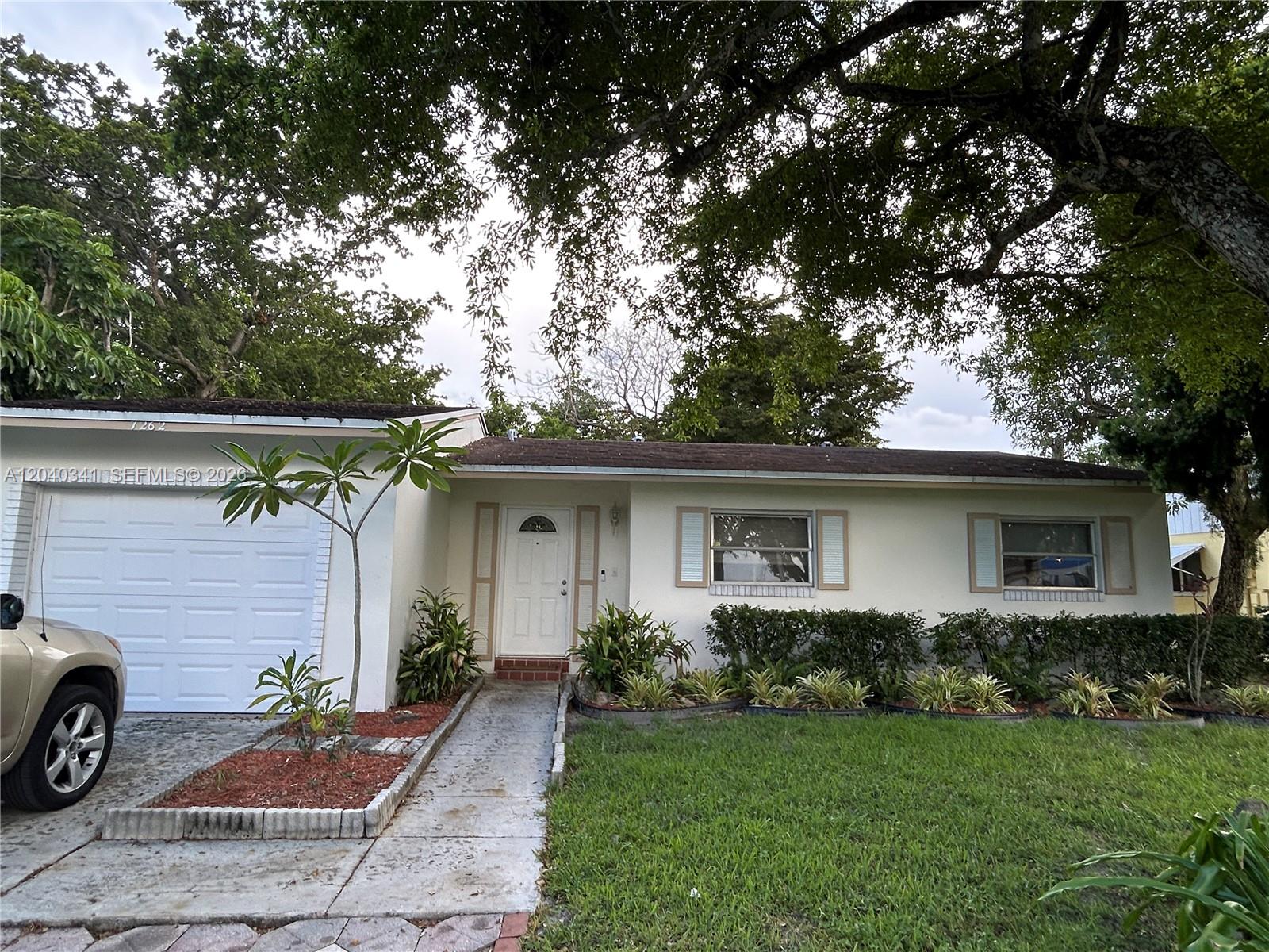 7262 Southwest 1st Street Margate, FL 33068 - Photo 2 of 6