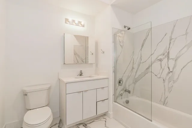 $2,675 | 28-26 Vroom Street, Unit 505, Jersey City, NJ 07306