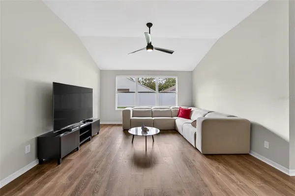 $425,000 | 1407 Bloomingdale Trails Boulevard, Brandon, FL 33511