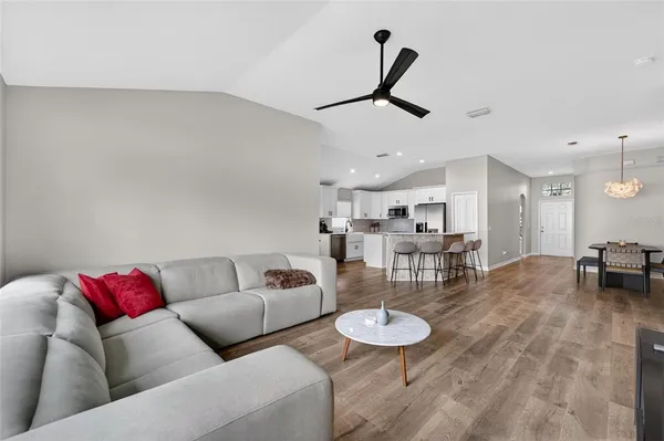 $425,000 | 1407 Bloomingdale Trails Boulevard, Brandon, FL 33511