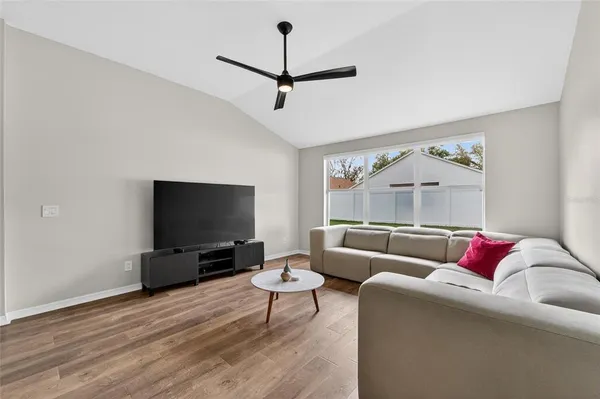 $425,000 | 1407 Bloomingdale Trails Boulevard, Brandon, FL 33511