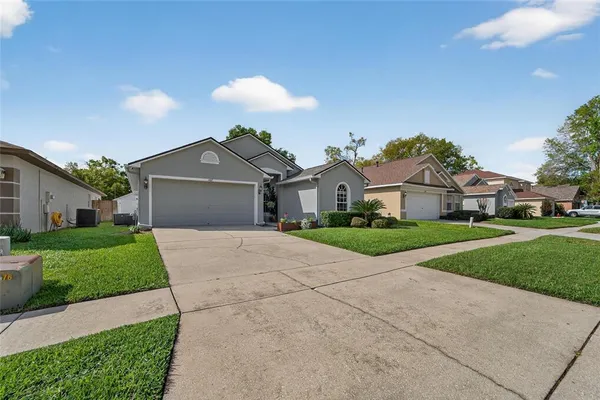 $425,000 | 1407 Bloomingdale Trails Boulevard, Brandon, FL 33511