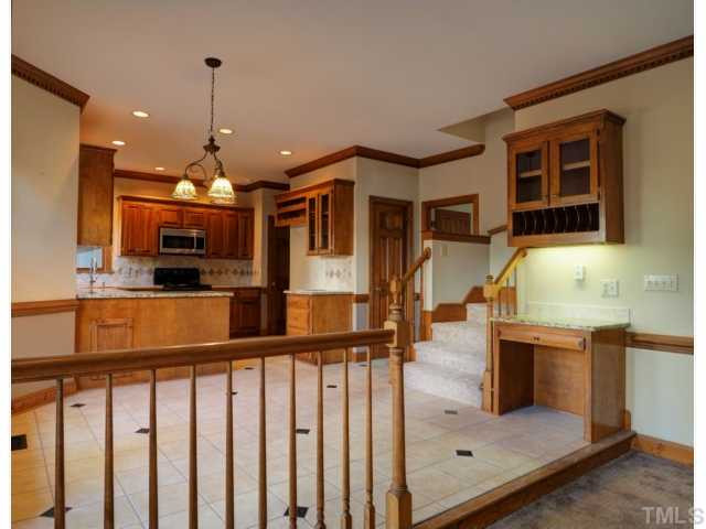 2532 Harptree Court Raleigh, NC 27613 - Photo 10 of 24 Breakfast Area