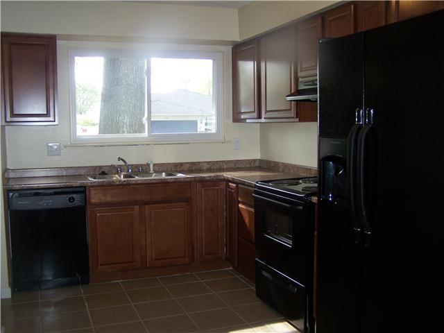 2600 Hubbell Road Columbus, OH 43232 - Photo 3 of 12 Gallery Image 3