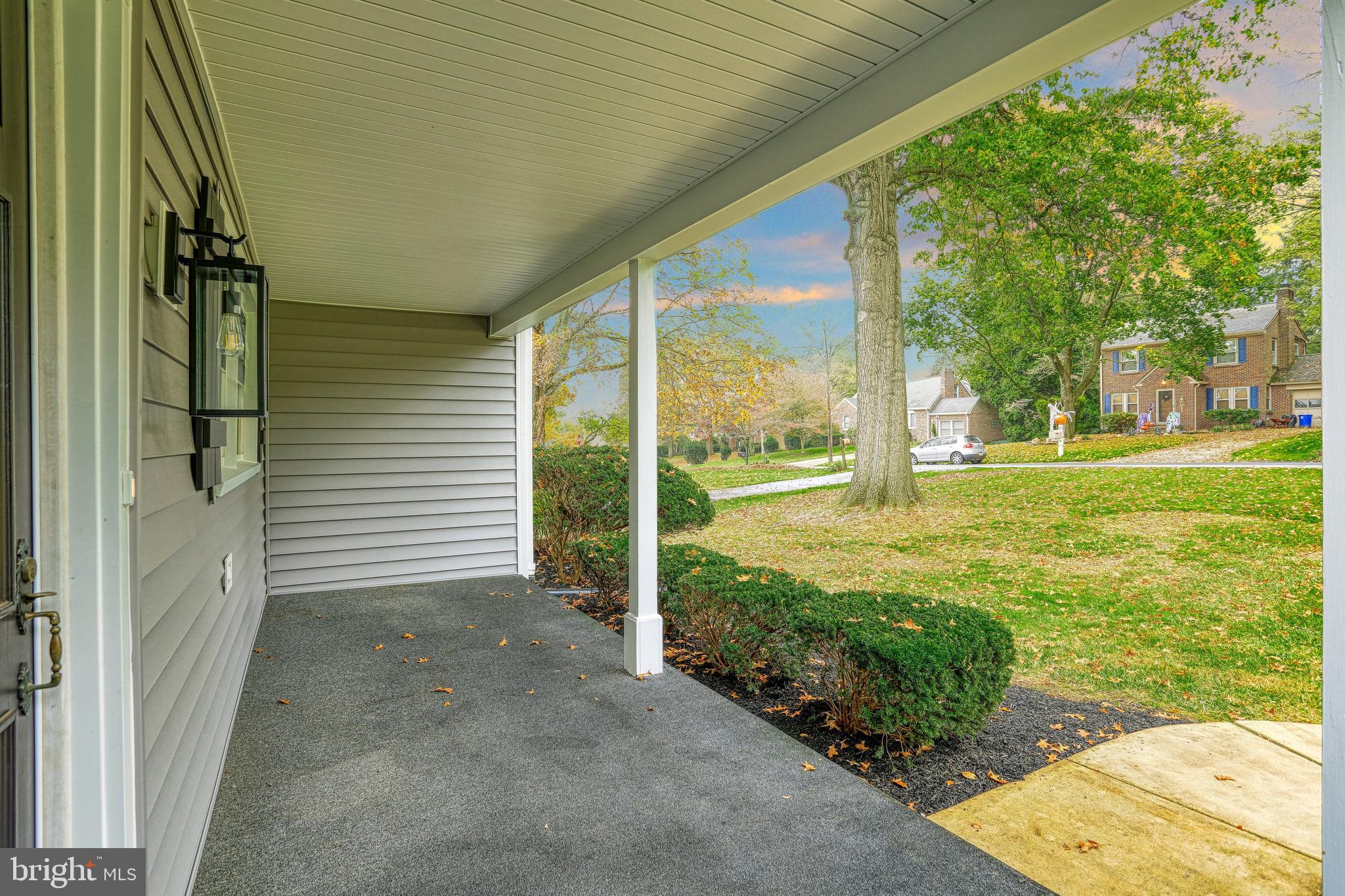 468 Waters Road York, PA 17403 - Photo 4 of 77