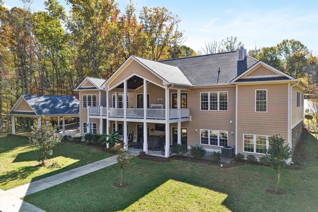 $1,185,000 | 138 Binnacle Drive, Moneta, VA 24121